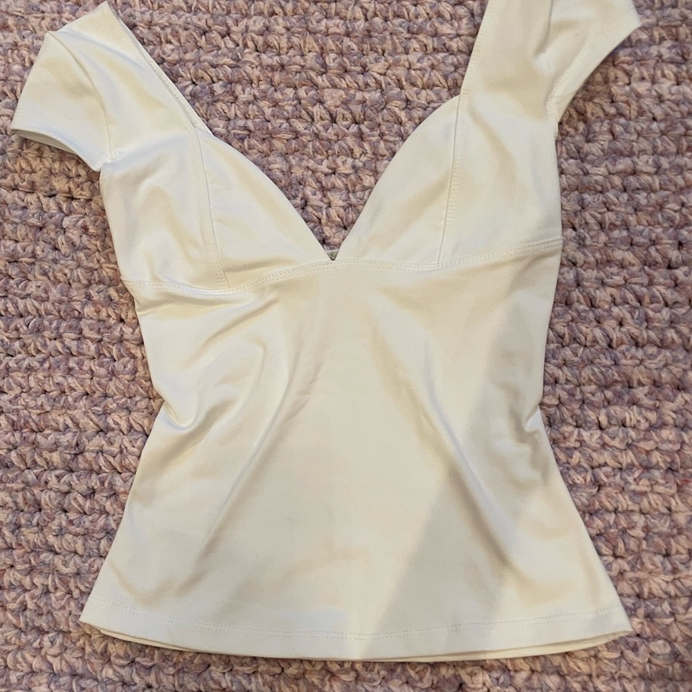 White flattering top